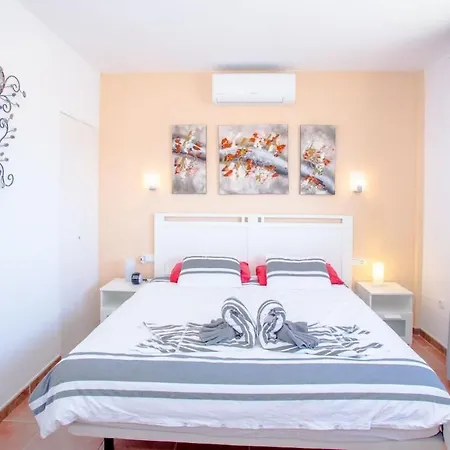 Villa 3 Bedroom With Pool And Jacuzzi Playa Blanca (Lanzarote)