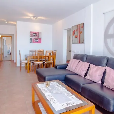 فيلة 3 Bedroom With Pool And Jacuzzi